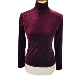Carlisle Burgundy Velvet turtleneck sz P